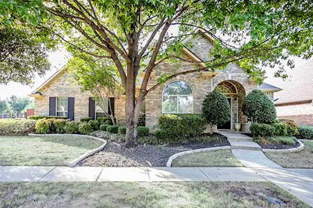 8019 Navisota Drive Lantana, TX 76226