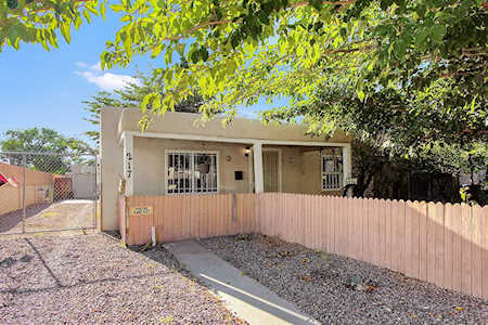 217 Virginia Street NE Albuquerque, NM 87108