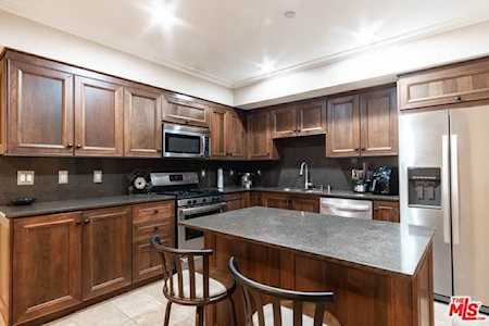 1420 S Bundy Drive #104 Los Angeles, CA 90025
