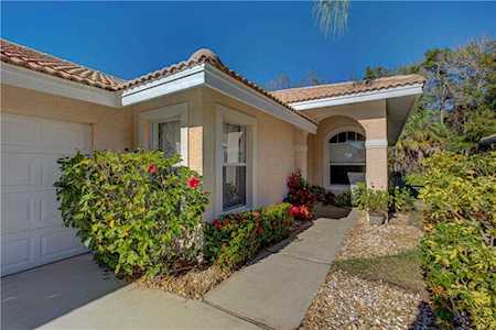 6674 Oakbrooke Circle Bradenton, FL 34202