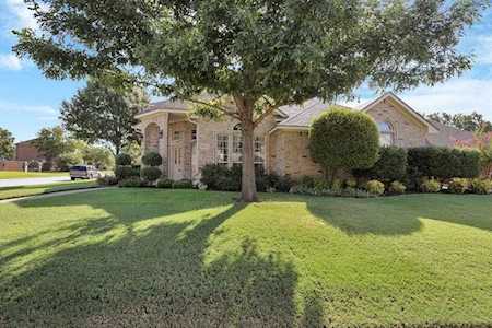 8133 Vine Wood Drive North Richland Hills, TX 76182