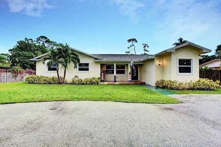 120 Springdale Road Lake Worth, FL 33467