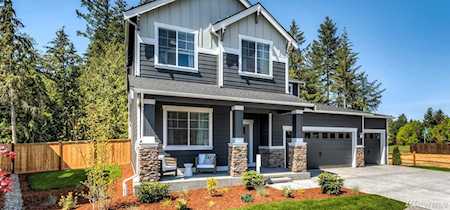 12910 Emerald Ridge Blvd E #34 Puyallup, WA 98374