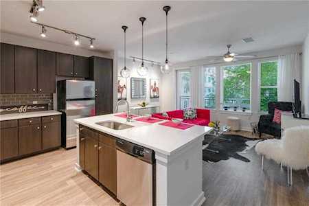 1900 Barton Springs Rd #4009 Austin, TX 78704