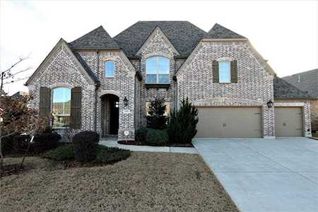 1428 Bluebell Avenue Lantana, TX 76226