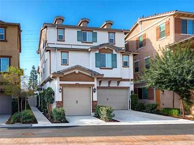 2535 Green House Place Signal Hill, CA 90755
