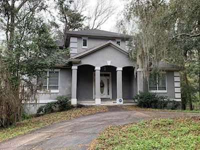 1923 Holly Oaks Ravine Dr Jacksonville, FL 32225