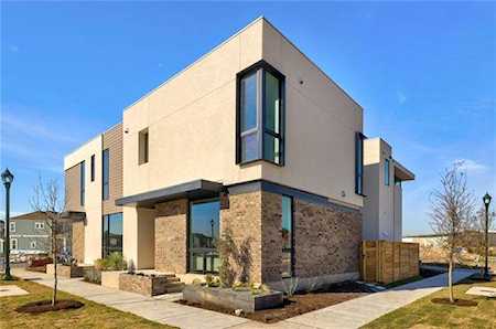 2528 Doc Reeves St Austin, TX 78723