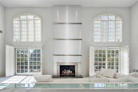 7429 Via De Fortuna Carlsbad, CA 92009