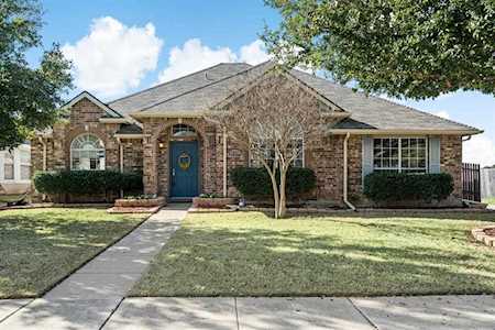 7061 Fox Drive The Colony, TX 75056