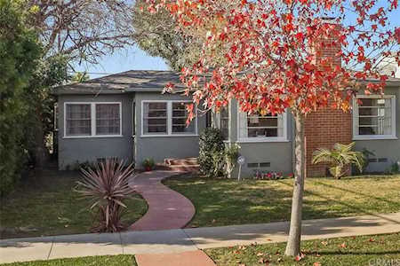 3425 Rose Avenue Long Beach, CA 90807