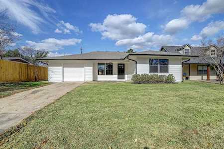 5426 De Lange Ln Houston, TX 77092