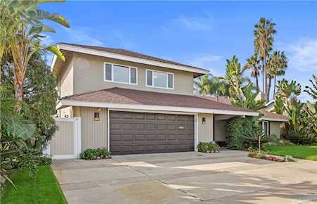 2725 Albatross Drive Costa Mesa, CA 92626