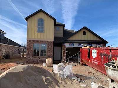 1500 Canal ST Lowell, AR 72745