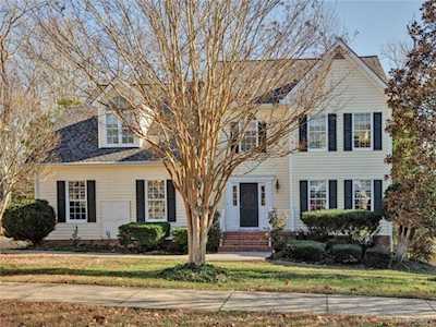 16318 Hampton Summit Dr Chesterfield, VA 23832