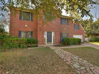 1605 Olympus Dr Austin, TX 78733