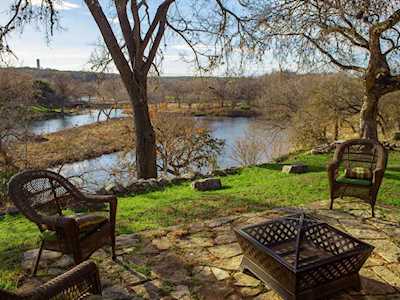157 Champions Cir Wimberley, TX 78676