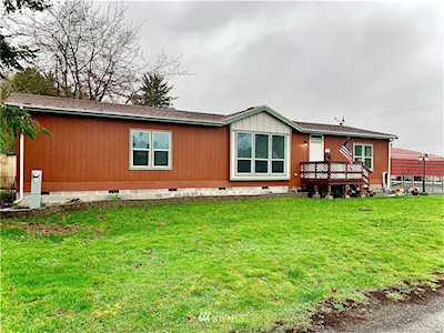 2032 46th Ave Longview, WA 98632