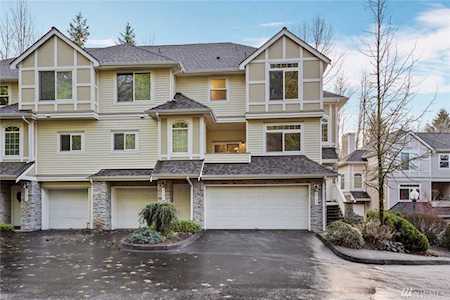 6765 SE Cougar Mountain Wy #4 Bellevue, WA 98006