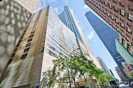 110 E Delaware Place #1402 Chicago, IL 60611