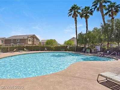 6705 Lookout Lodge Ln #2 North Las Vegas, NV 89084