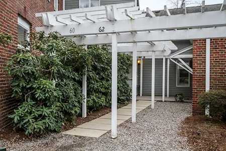 60 Ober Rd #60 Newton, MA 02459