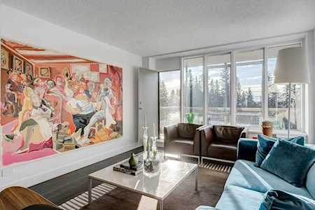 3339 Rideau Place SW #309 Calgary, AB T2S 1Z5