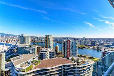 89 Nelson Street #2709 Vancouver, BC V5Z 0E7