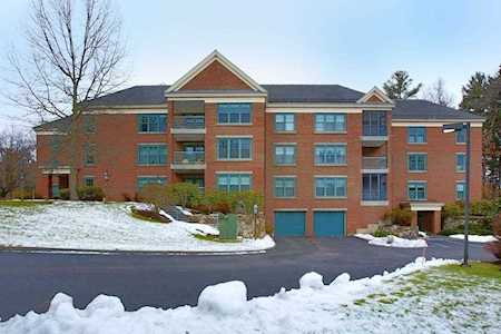78 Forest Ridge Rd #301 Concord, MA 01742
