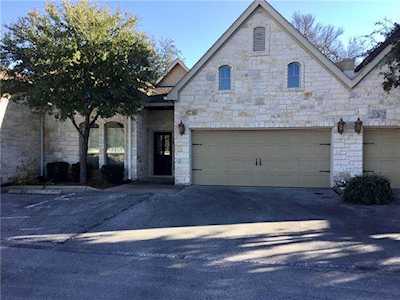9122 Balcones Club Dr #2 Austin, TX 78750