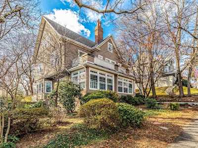 72 Gray St Arlington, MA 02476
