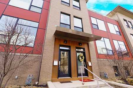 113 Aston Row Lane Columbus, OH 43201