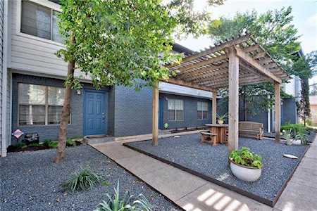 2101 Polaris Ave #9 Austin, TX 78757