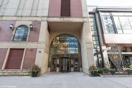 630 N State St #1209 Chicago, IL 60654
