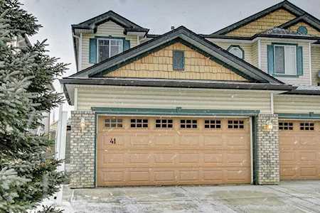 41 Citadel Estates Manor NW Calgary, AB T3G 5M6