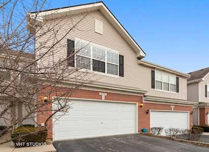 557 N Fox Trl Round Lake, IL 60073