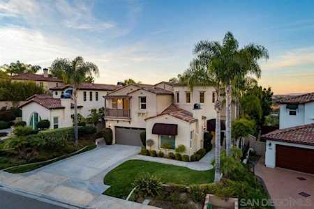 2942 Rancho Cortes Carlsbad, CA 92009
