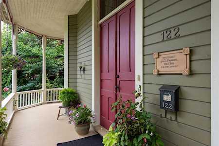122 First Street New Westminster, BC V3L 2G2
