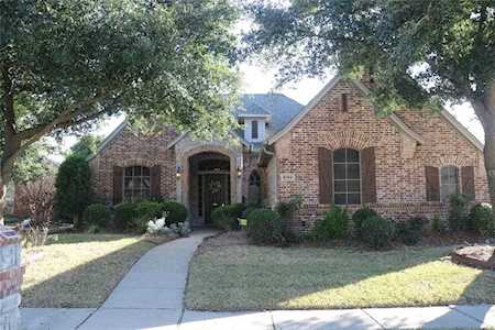 8304 Valley Oaks Drive North Richland Hills, TX 76182
