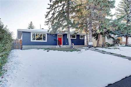 5927 Lockinvar Road SW Calgary, AB T3E 5X4