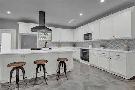 8618 San Leandro Drive Dallas, TX 75218