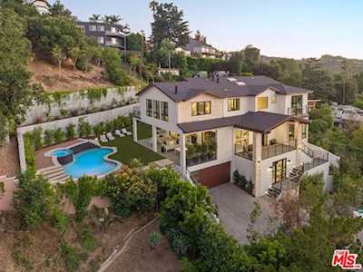 11747 Laurelwood Drive Studio City, CA 91604