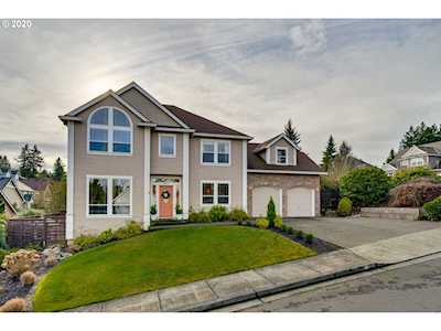 2073 Ridgebrook Dr West Linn, OR 97068