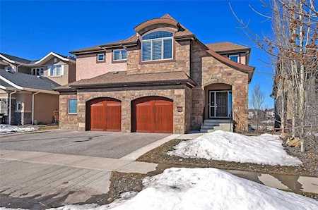 173 Elgin Estates Park SE Calgary, AB T2Z 0N6