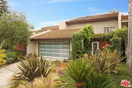 2492 Angelo Drive Los Angeles, CA 90077