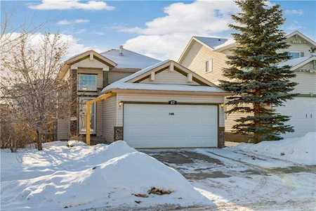 87 Everstone Boulevard SW Calgary, AB T2Y 4M4