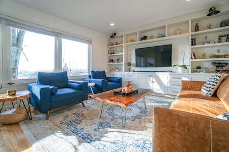 1706 Glendale Avenue Coquitlam, BC V3K 1X4