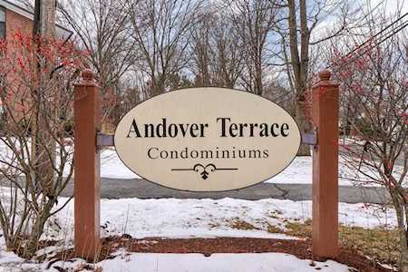 3 Longwood Dr #2 Andover, MA 01810