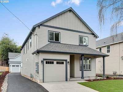133 SE 55th Ave #A Portland, OR 97215