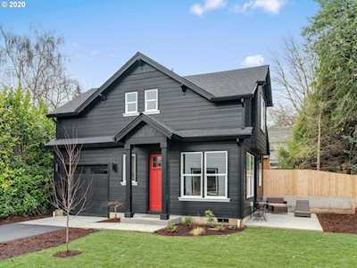 141 SE 55th Ave #B Portland, OR 97215